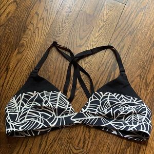 Lululemon swim top